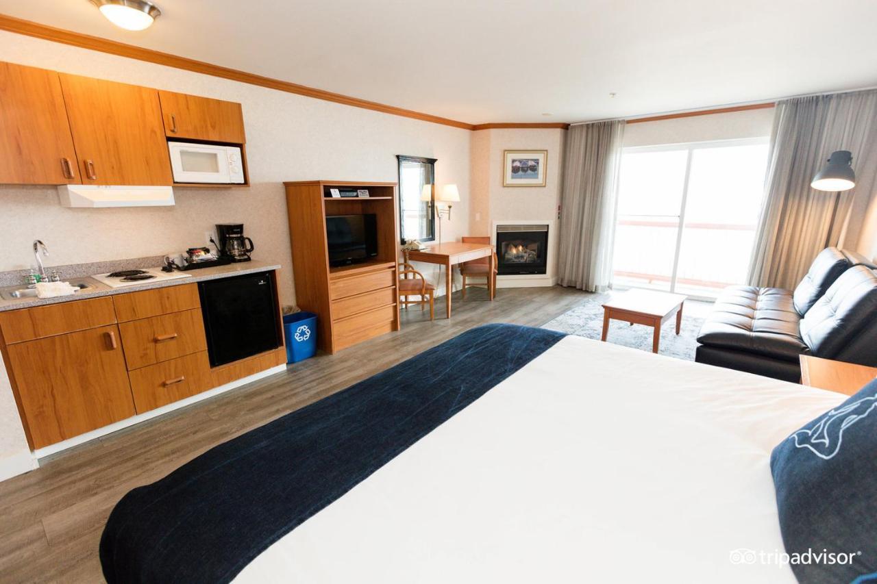 Surftides Hotel Линкън Сити Екстериор снимка